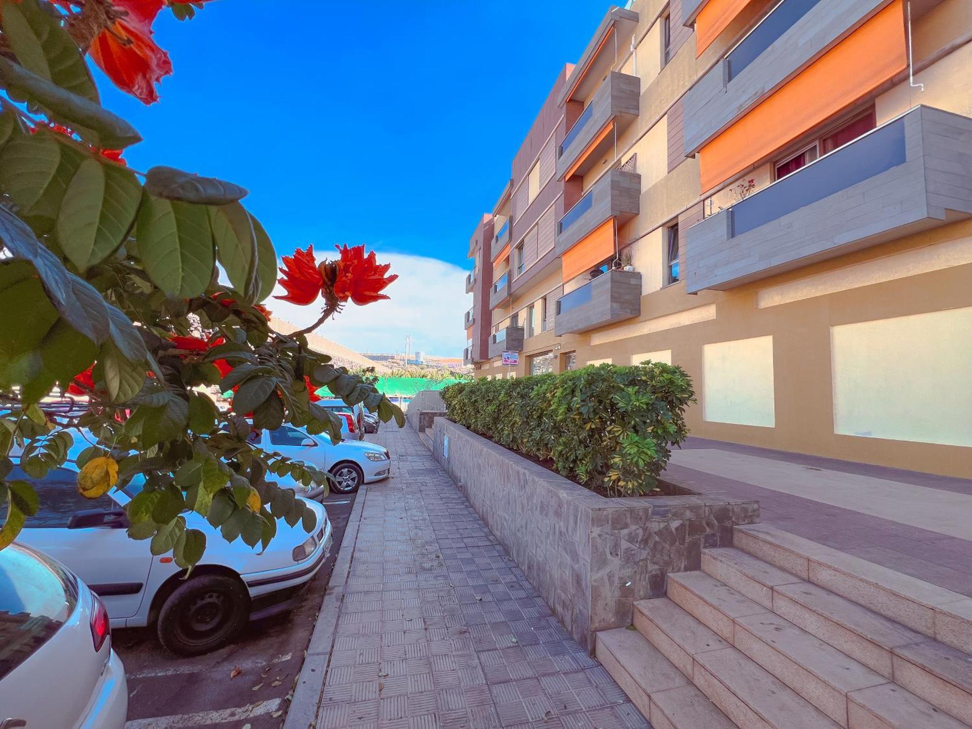 Beautiful Alcala Center Apartment